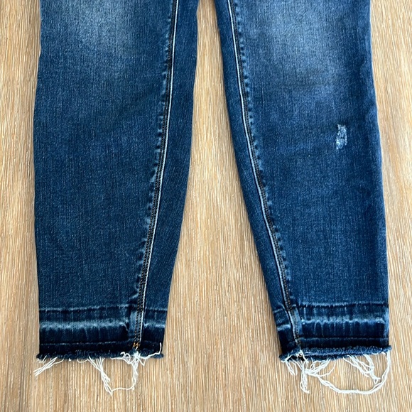 SPANX Distressed Ankle Skinny Jeans Medium Wash Size Medium - Picture 6 of 14